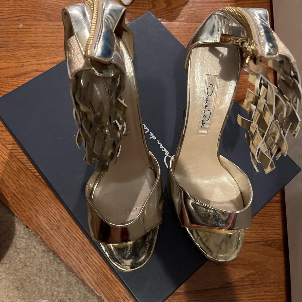 Oscar de la Renta Metallic Gold Heels